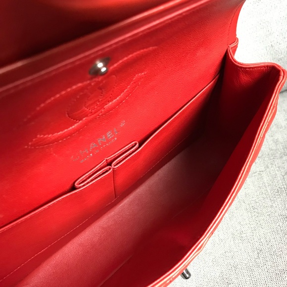 SOLD Chanel medium double flap in red lambskin - Picture 6 of 12